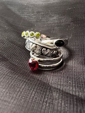 925 Sterling Silver Women's Toe Ring Set with Red and Green Gem Accents
